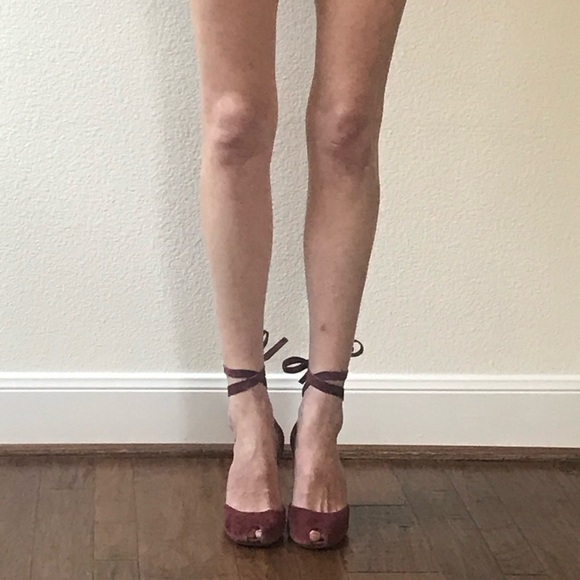 Vintage maroon high heel wrap around sandals size 7.5 - Picture 2 of 4